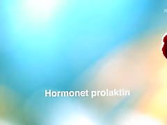 Milking Norwegian tit in slow motion