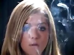 The oh so sexy Casondra blowing super thick and got surprise creampi sex smoke!