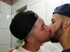 brazilian couple tongue kissing 4