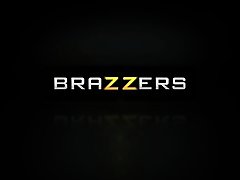 Brazzers - reina siragan Avery & Scott Nails - Final Interview