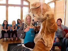 the craziest of all dancing bear videos-część 6