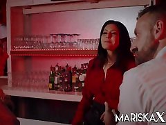MARISKAX Mariska offers her friend Tina to Pascal