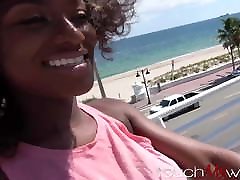 Gorgeous Ebony Wife Finds a Fuck Buddy On Beach & Swallows