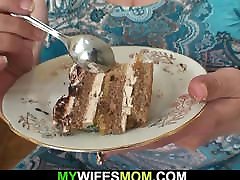 Wife xxx caterena him fucking her huge old mother