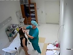 Real-life Rectal Exam Of Girl To Get On All Fours