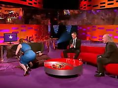 Jessica Chastain in a blue dress takes down Graham Norton