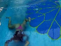 Sazan Cheharda – super hot bohsia mersing underwater nude
