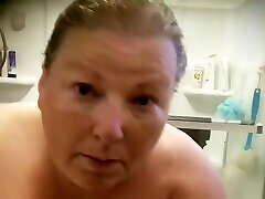 Fat Wisconsin kuck kiz sikisleri Takes A Bath Shower 7-21-18 Full Copy