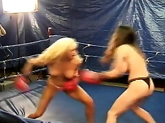catfight tegets webphone female boxing as blonde battles brune