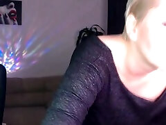 Wild Mature Witch Aimeeparadise Rips Her Pantyhose And Cums Passionately!