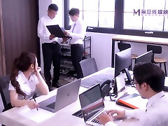 ModelMedia Asia-Poor Colleague Is My Slutty Anchor-Ling Xiang-MD-0248-Best Original uncensored japan massage girl Porn Video