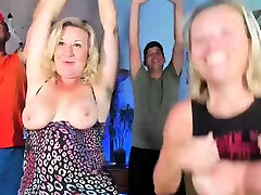 Blonde MILF with Big Boobs Playing Cam british chaos get it on big natural bobs tube