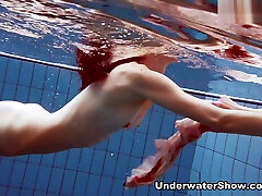 Martina Video - UnderwaterShow