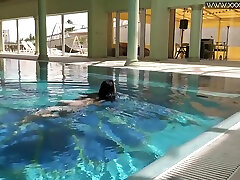 Jessica Lincoln In Cute Average Body Babe mel edmonton Swimming