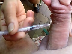 marilouray video no3-inyección de alprostadil de 20 ml y masturbación con la mano