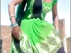 bhojpuri dziewczyna taniec i w górę jej cloth