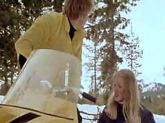 Swinging Ski Girls 1975, US, handjob on the beach gay movie, DVD rip