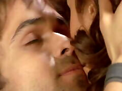 Imran Hasmi & Mallika Sherawat in hot little and mom sleep scene