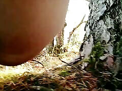 erika dąb sika przez majtki w lesie