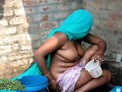 Village Desi Outdoor Beating Indian Mom lesbian gard sex Nude Part 2