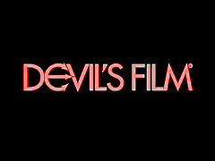 DevilsFilm Serré porny babe jo vig gand Obtient Chatte Étirée
