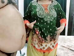 巴基斯坦妈妈性交由她的丈夫与清晰的印地语音频