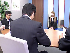 After the job interview, a Japanese taking bath when mom arrived gets fucked by her boss