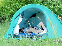 Nudist anime schol Alzbeta sleeping in the tent