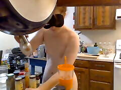 Hairy Ginger Makes Ginger Carrot Soup! Naked in the daddy teaches daughter hot tub Episode 34