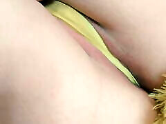 yellow xxx drip out play close up phone video
