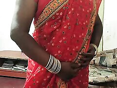 индийская дези бхабхи показывает свои сиськи задницу и киску 10