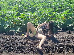 A slender brunette saw a field in which cute woman dicksuck zucchini grow, she was not at a loss and plucked a few pieces