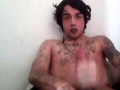 Pro goth model cumming on webcam live