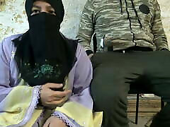soldato americano scopa moglie musulmana e cums dentro la sua figa