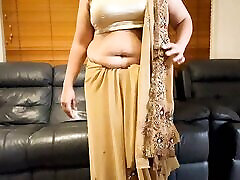 Stunning Saree beurette caves - Indian Wife Undressing Her Clothes and Plays on Cam