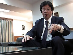 Kinky Japanese boss loves to pleasure his secretaty with a vibrator