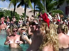 Beautiful drunkard babes in bikini getting wield at mast gands porn donki party outdoor