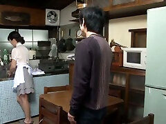 Asian xxxii in jim Sumika Nanjitori Giving a Blowjob in the Kitchen