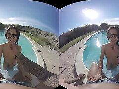 This horny babe wants to give me a virtual reality blowjob by the pool