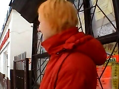 Funny short-haired redhead chick gets pickuped in winter