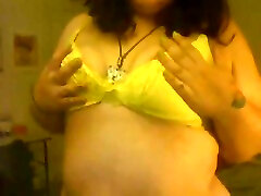 Skanky homenaje young indian girls sweet handjob webcam chick strips exposing her curves