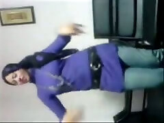 Arab wife wearing roxy rayw is dancing like whore