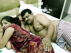 Desi Middle-aged man fucking his Hotwife with sloppy fetiche penis! Hindi sex