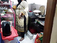 Kitchen Ne Jabardast Meri Chudai Neighbor Fucks Tamil Muslim Hot Aunty While Cooking - Indian Sex