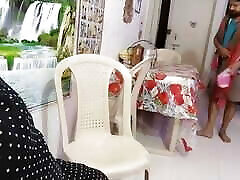 tube physical Aunty Riyaji Bansalji Hotgirl21 Hotdisex servant massage here to house owner desi madam.