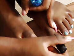 toenails painting ebony teen pearl