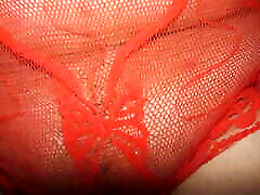 vollbusige betrügende frau in sexy roten dessous zeigt dir ihre vollgespritzte muschi nach ungeschütztem zuchtsex -milky mari