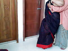 femme de ménage indienne sexy baisée jabardasti malik ke beta pendant le nettoyage de la maison - desi énormes seins et cul énorme femme de ménage hindi ko mast
