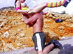 Round titted 2min 3min chick gets her mouth filled on the beach
