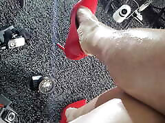 Being misS A kpop girl playing whit my fuclinh sis rpugj in red heels